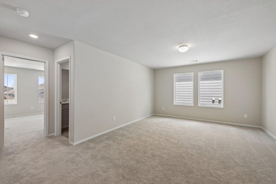 Spacious, unfurnished interior of a new home in Edgebrooke, Pflugerville (Image 30). Spacious, unfurnished interior of a new home in Edgebrooke, Pflugerville (Image 30).