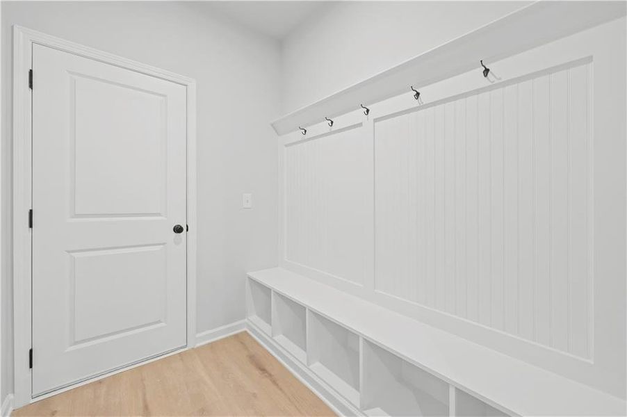 Spacious, unfurnished interior of a new home in Briar Creek, Atlanta (Image 13). Spacious, unfurnished interior of a new home in Briar Creek, Atlanta (Image 13).