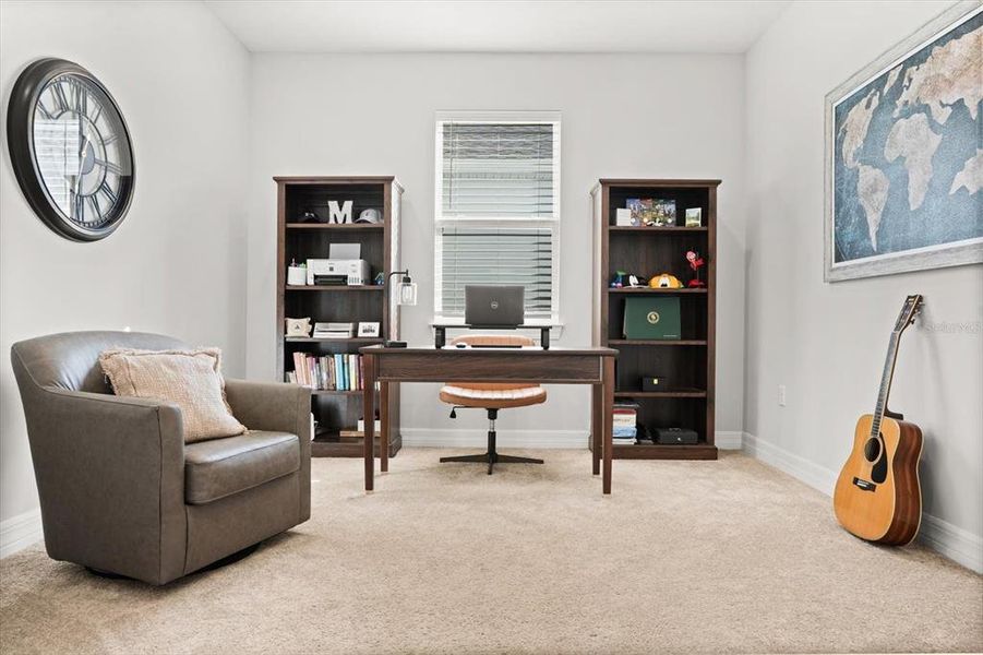 Furnished interior view inside a new home in , Orlando (Image 3).