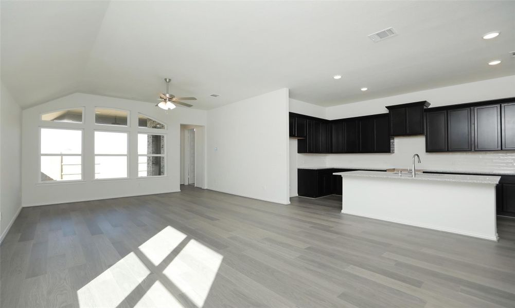 Image 27 of a home in River Ranch.