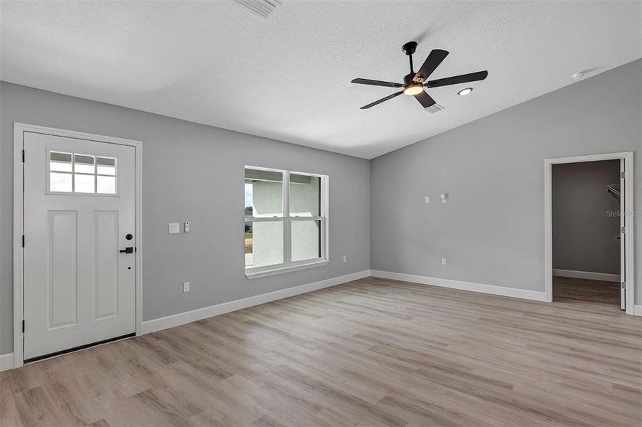 Spacious, unfurnished interior of a new home in , Summerfield (Image 32).