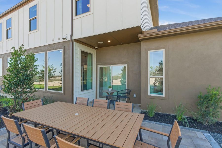 Representative exterior details of a home built from the Pegasus by Chesmar Homes in Centero at Stone Oak, San Antonio (Image 3).