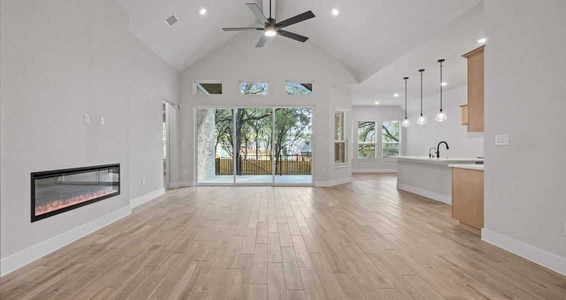 Spacious, unfurnished interior of a new home in 6 Creeks, Kyle (Image 13). Spacious, unfurnished interior of a new home in 6 Creeks, Kyle (Image 13).