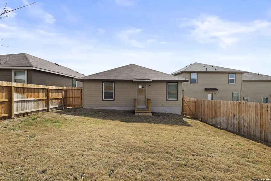Exterior details and patio area of a home in Stonehill, San Antonio (Image 2).
