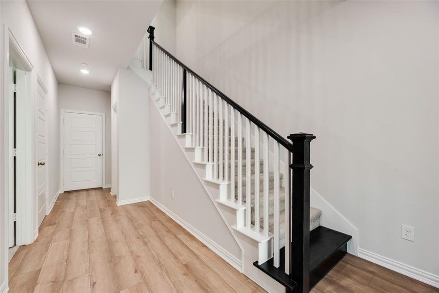 Spacious, unfurnished interior of a new home in , Frisco (Image 28).