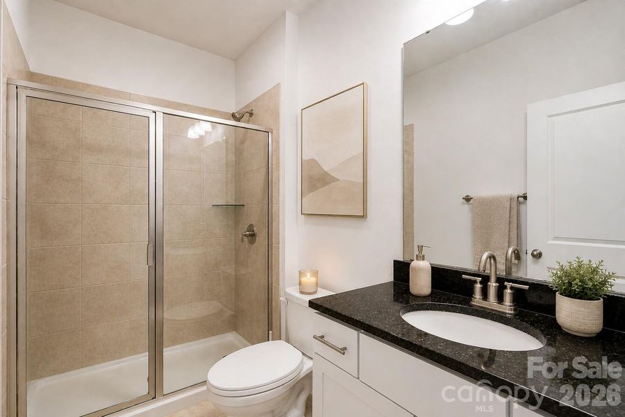FULL GUEST BATH 1ST FL