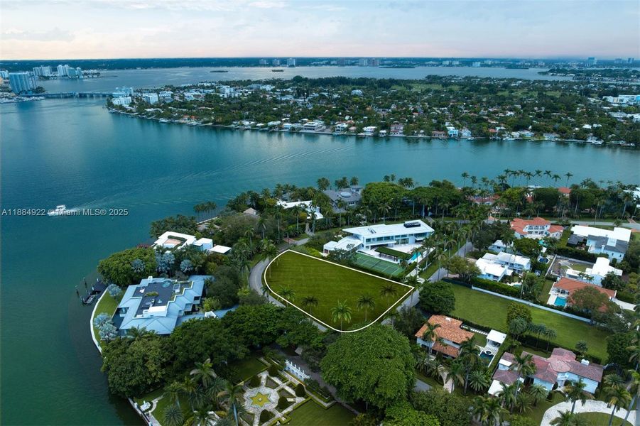 Image 7 of a home in . Image 7 of a home in .