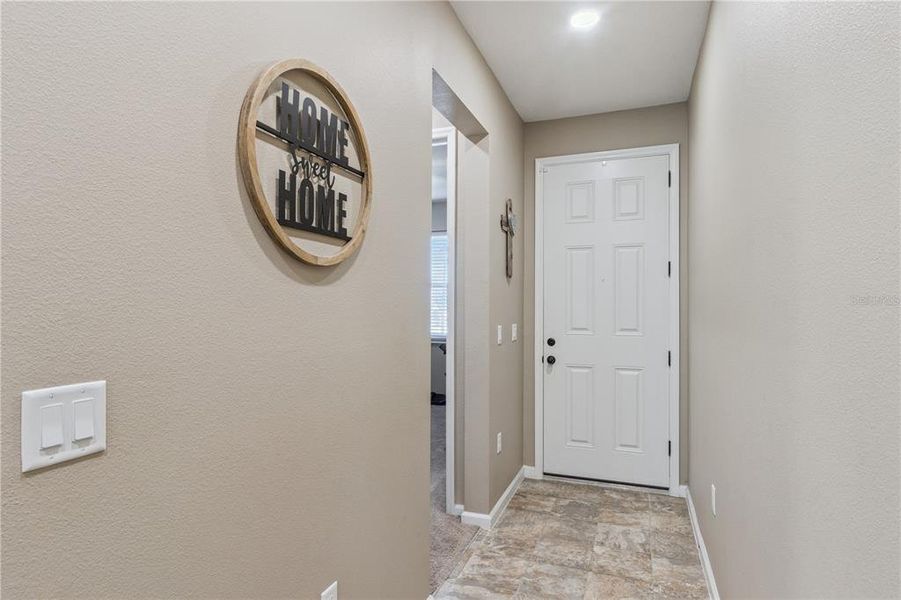 Spacious, unfurnished interior of a new home in , Winter Haven (Image 15).