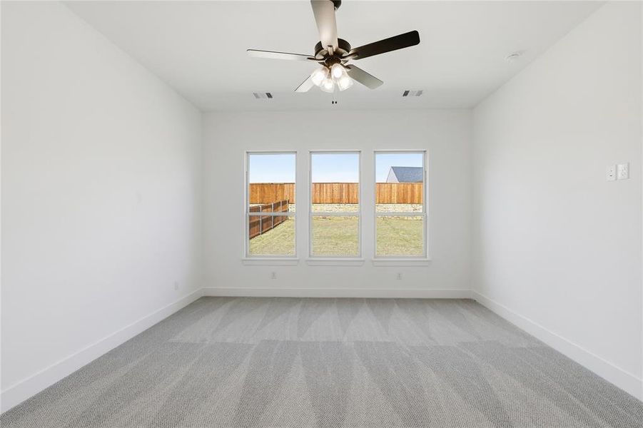 Spacious, unfurnished interior of a new home in Talon Hills, Fort Worth (Image 27). Spacious, unfurnished interior of a new home in Talon Hills, Fort Worth (Image 27).