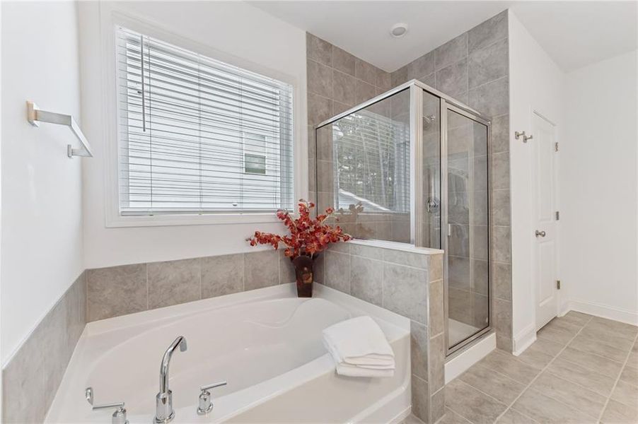 Furnished interior view inside a new home in Bailey Fence, Dacula (Image 17).