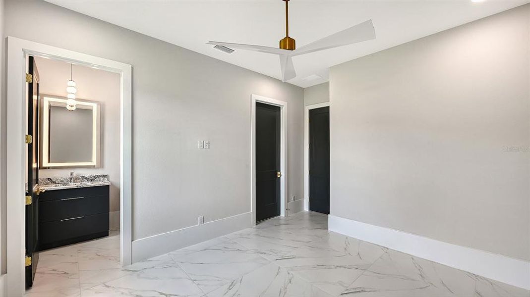 Spacious, unfurnished interior of a new home in , Sarasota (Image 47). Spacious, unfurnished interior of a new home in , Sarasota (Image 47).