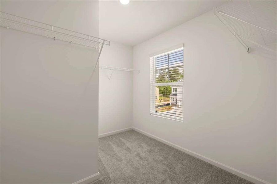 Spacious, unfurnished interior of a new home in Shoal Creek, Hampton (Image 18).