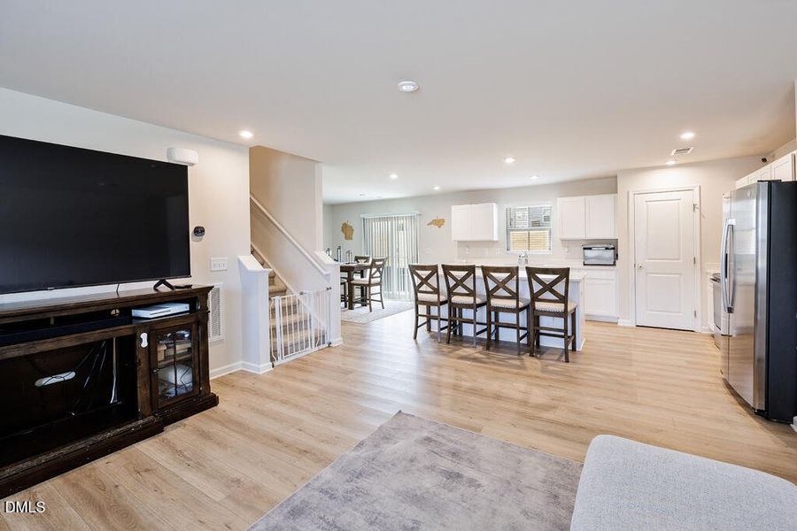 MLS_4468_Captain Falls Dr-23