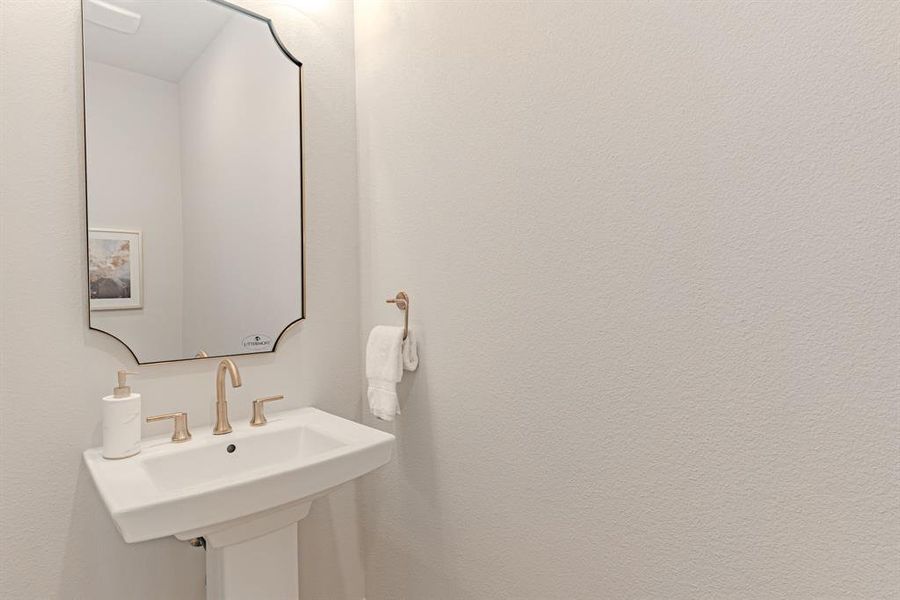 Image 33 of a home in .