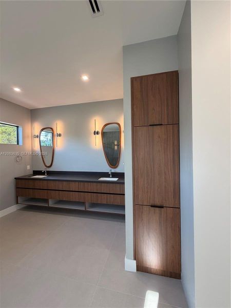 Furnished interior view inside a new home in , Miami (Image 7).