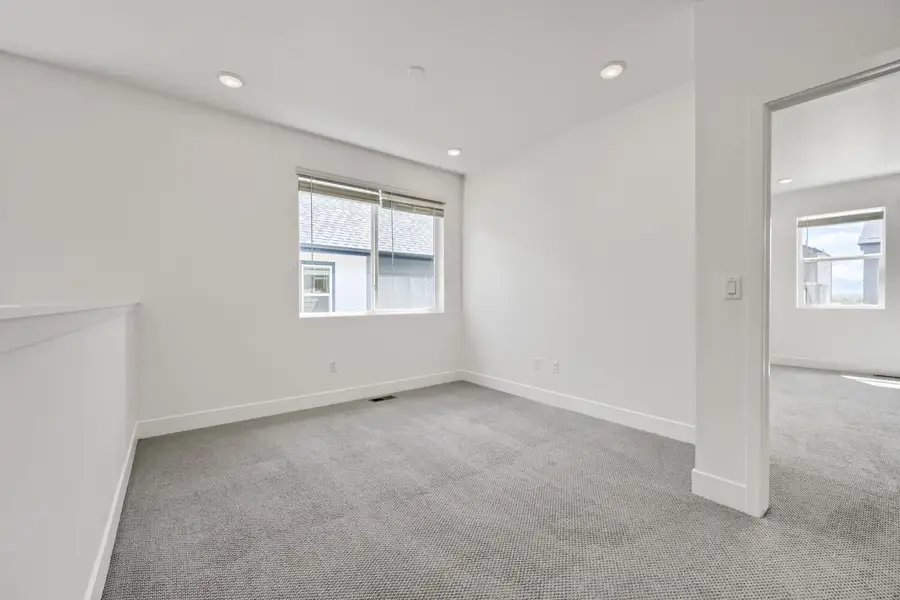 Spacious, unfurnished interior of a new home in Uplands, Westminster (Image 9).