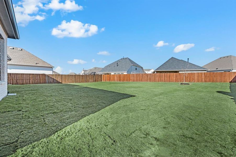 Exterior details and patio area of a home in Parks of Aledo, Aledo (Image 22).