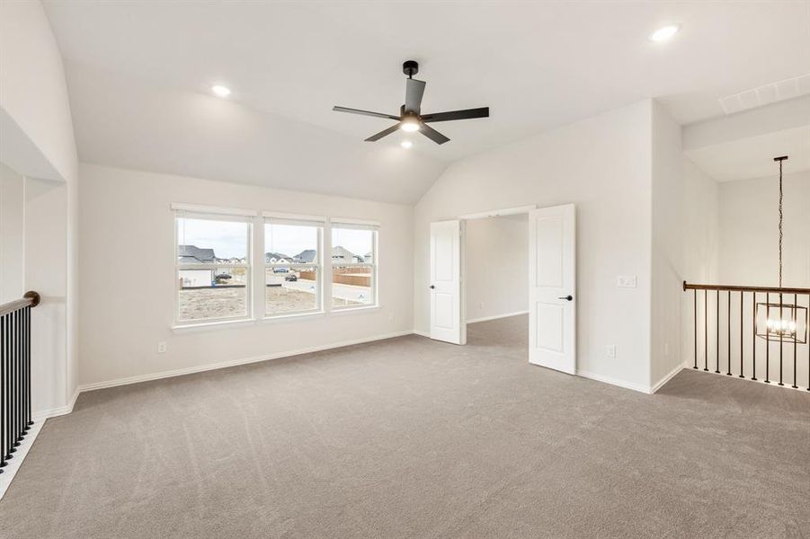 Spacious, unfurnished interior of a new home in Sonoma Verde, McLendon-Chisholm (Image 33).