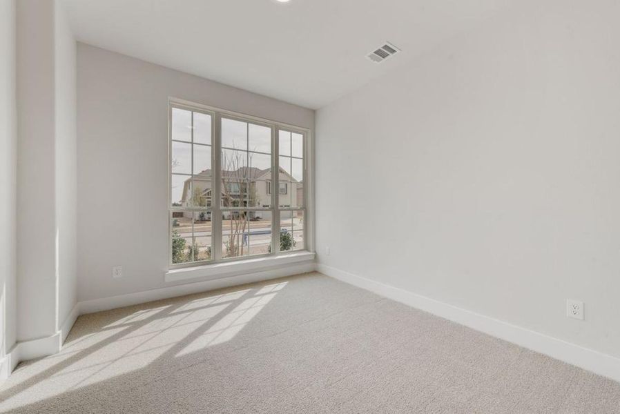 Spacious, unfurnished interior of a new home in Somerset Park, Rockwall (Image 33). Spacious, unfurnished interior of a new home in Somerset Park, Rockwall (Image 33).