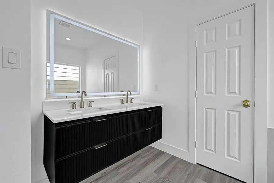 Furnished interior view inside a new home in , Houston (Image 11).