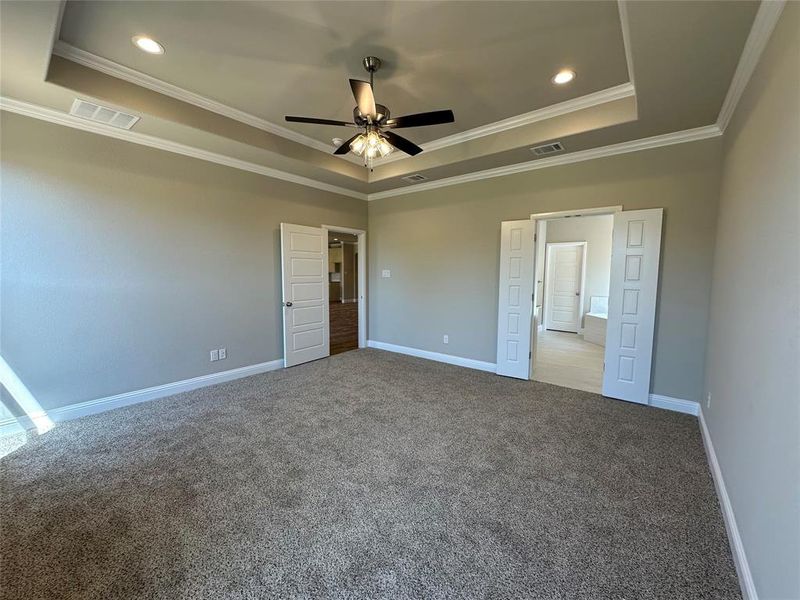 Spacious, unfurnished interior of a new home in , Cleburne (Image 18). Spacious, unfurnished interior of a new home in , Cleburne (Image 18).