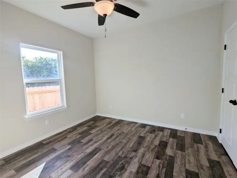 Spacious, unfurnished interior of a new home in , Lampasas (Image 14). Spacious, unfurnished interior of a new home in , Lampasas (Image 14).