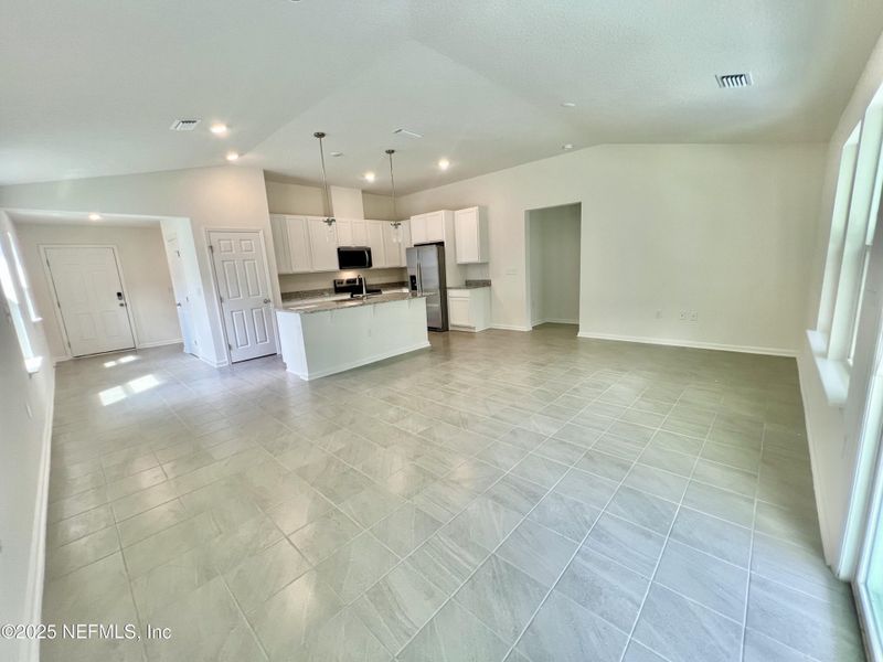 Spacious, unfurnished interior of a new home in Panther Creek, Jacksonville (Image 6). Spacious, unfurnished interior of a new home in Panther Creek, Jacksonville (Image 6).