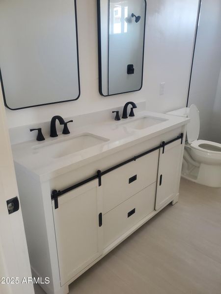 20250812_151738_resized