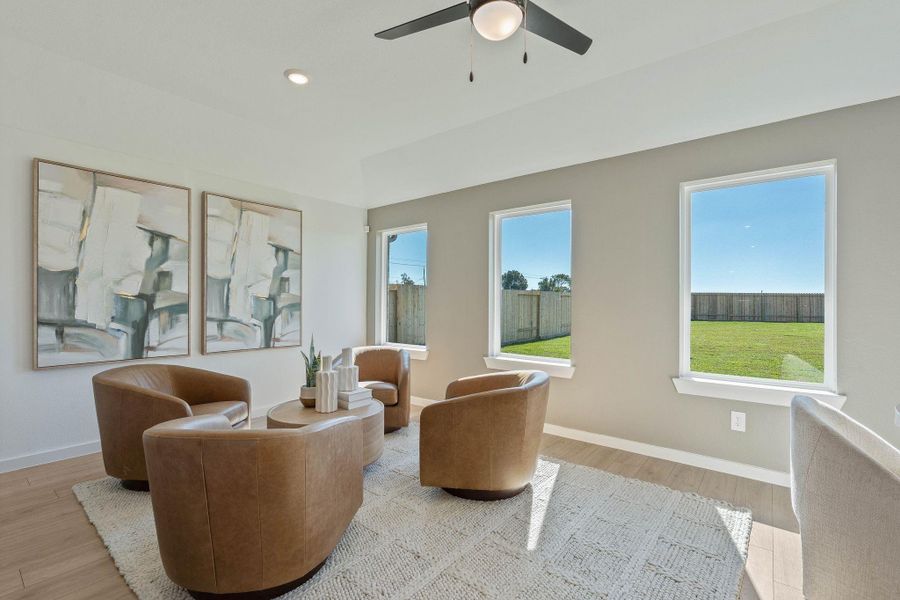 Furnished interior view inside a new home in Riverside Estates, Mont Belvieu (Image 7).