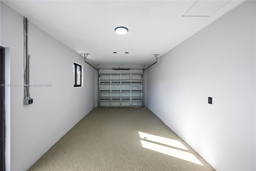 Spacious, unfurnished interior of a new home in , Dania Beach (Image 15). Spacious, unfurnished interior of a new home in , Dania Beach (Image 15).