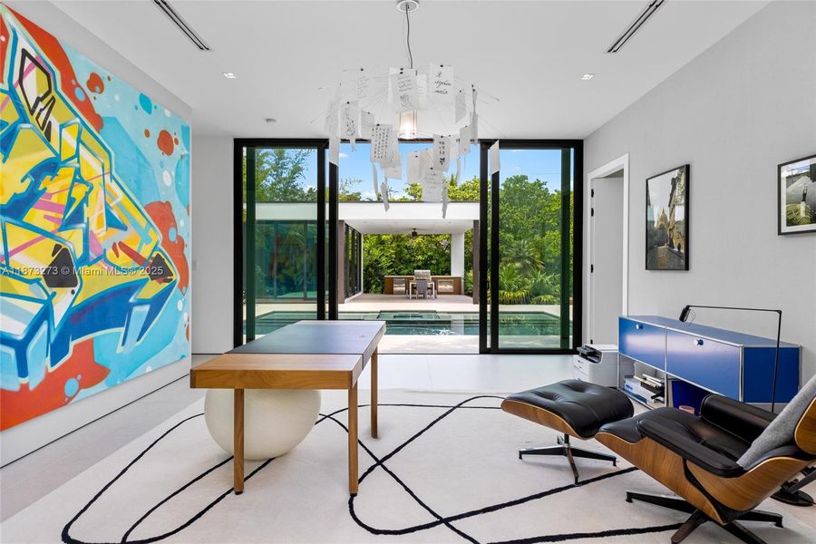 Furnished interior view inside a new home in , Pinecrest (Image 6).