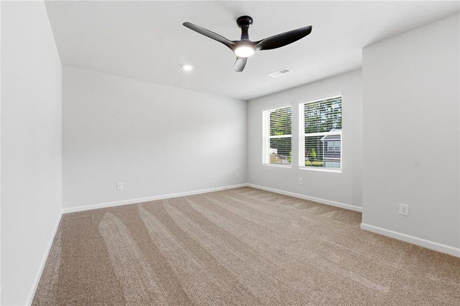 Spacious, unfurnished interior of a new home in Azalea Hills, Temple (Image 18). Spacious, unfurnished interior of a new home in Azalea Hills, Temple (Image 18).