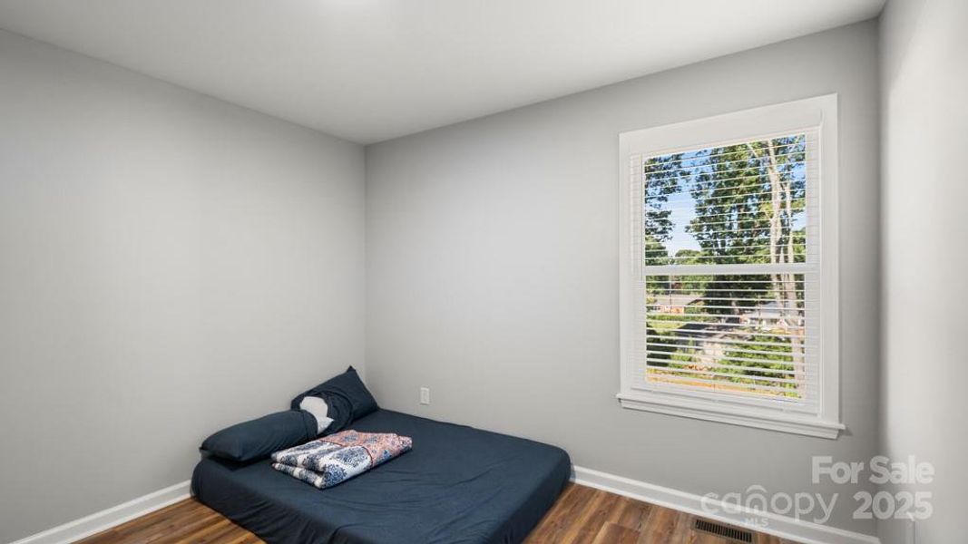 Furnished interior view inside a new home in , Kernersville (Image 15).