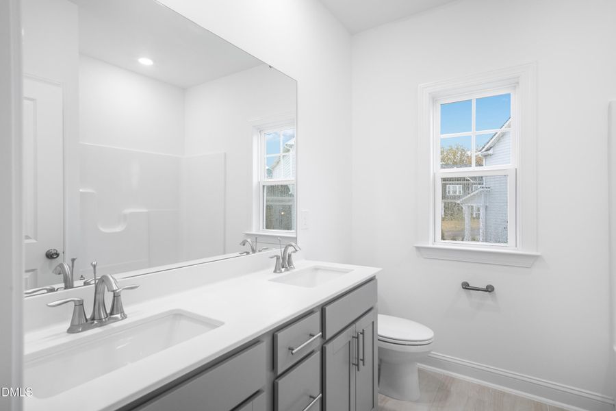 SUN_Stoneriver_Pic_LandrumIII-23