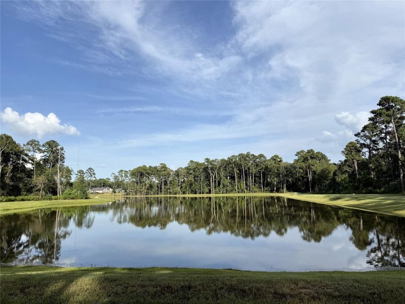 Trails around the lake and in Audubon provide the opportunity to stroll and explore nature. Trails around the lake and in Audubon provide the opportunity to stroll and explore nature.