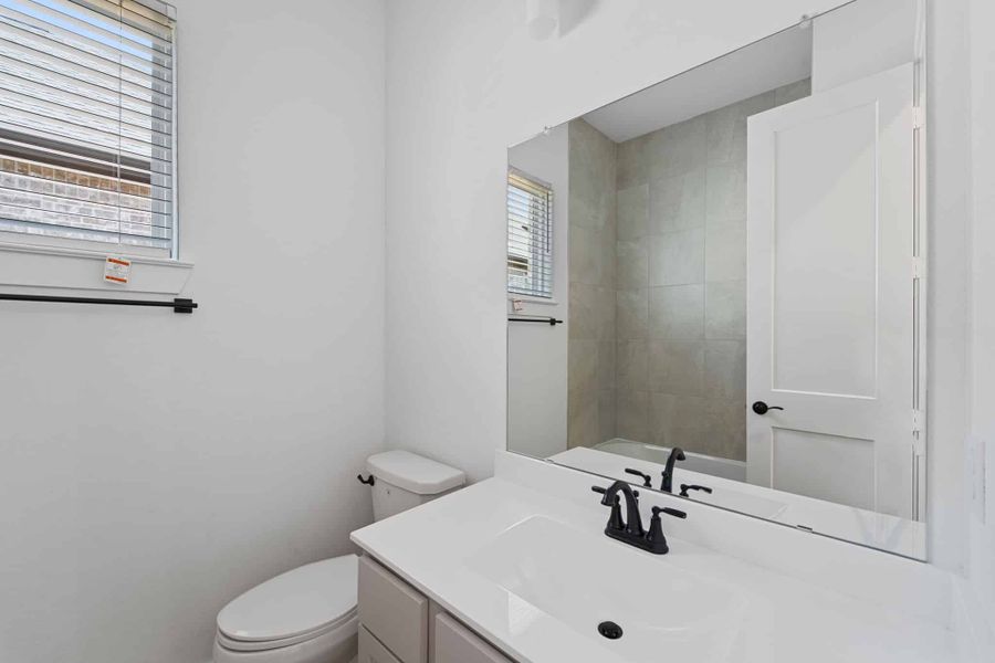 Furnished interior view inside a new home in Brookewater, Rosenberg (Image 5).