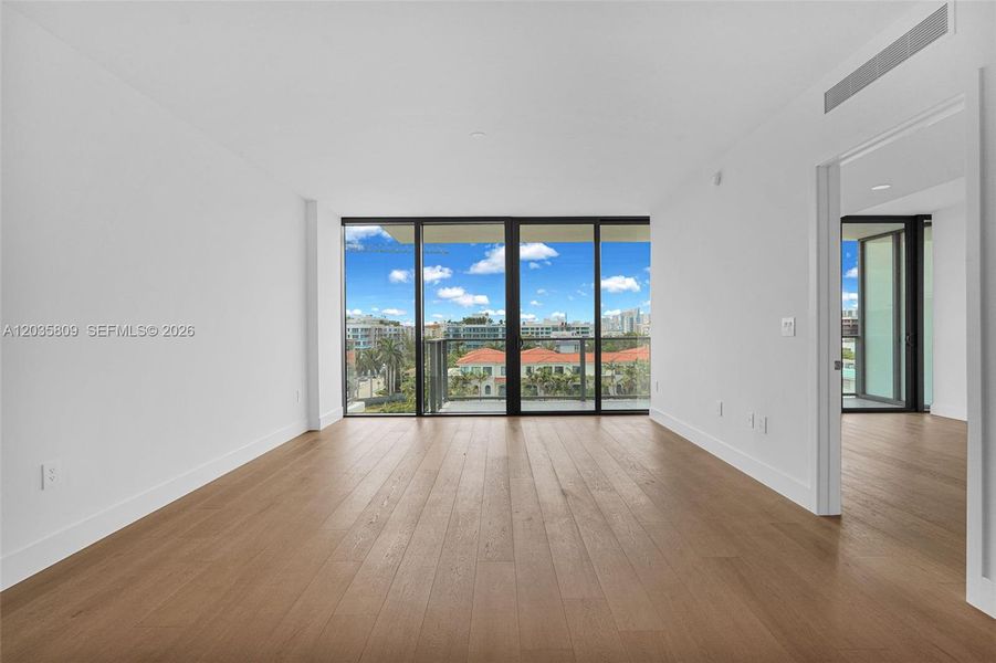 Spacious, unfurnished interior of a new home in , Bay Harbor Islands (Image 31). Spacious, unfurnished interior of a new home in , Bay Harbor Islands (Image 31).