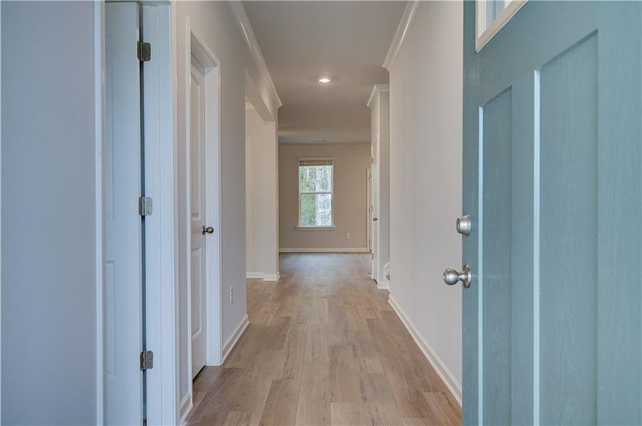 Spacious, unfurnished interior of a new home in Cooper Park, McDonough (Image 13).