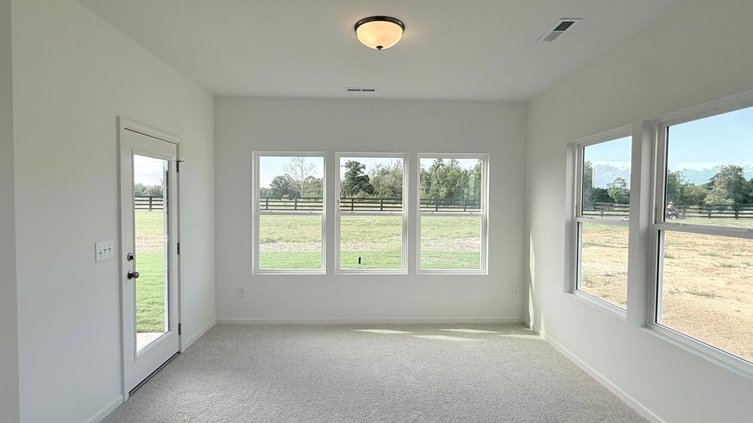 Spacious, unfurnished interior of a new home in Nathans Ridge, Lillington (Image 10).