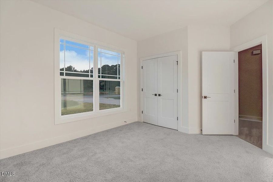 Spacious, unfurnished interior of a new home in Charlotte's Ridge, Middlesex (Image 24).