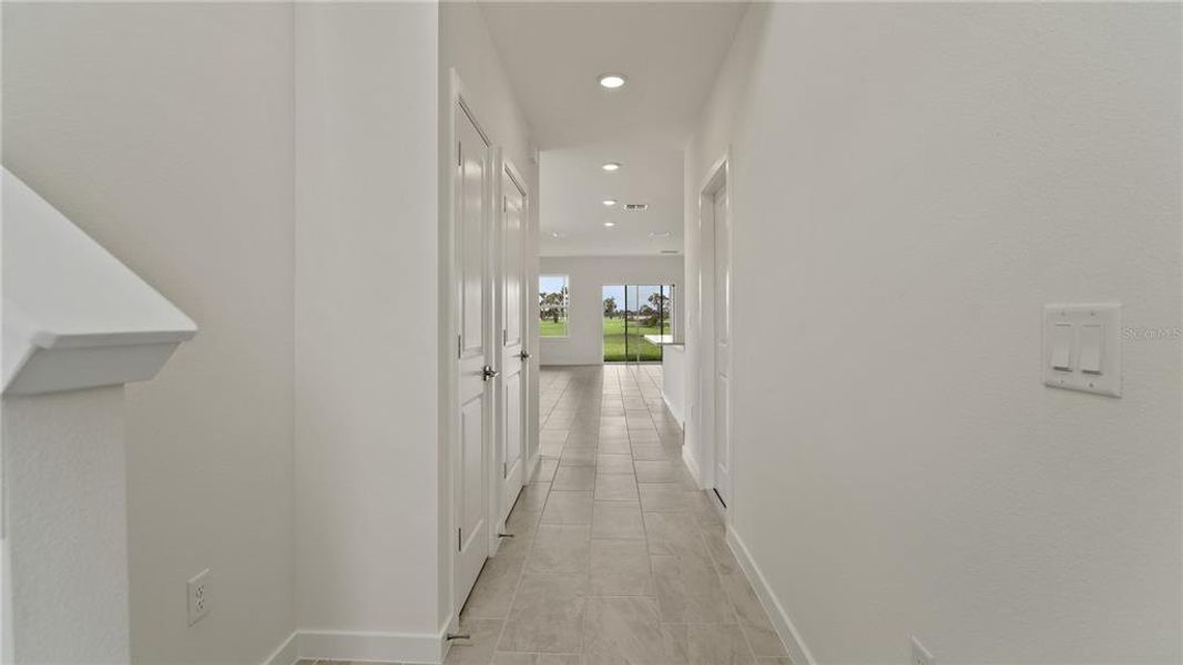 Spacious, unfurnished interior of a new home in Willowbrook North, Winter Haven (Image 37). Spacious, unfurnished interior of a new home in Willowbrook North, Winter Haven (Image 37).