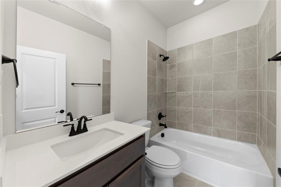 Furnished interior view inside a new home in Creekside, Royse City (Image 11). Furnished interior view inside a new home in Creekside, Royse City (Image 11).