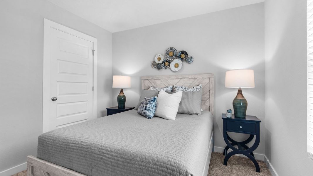 Representative furnished interior of a home built from the Delilah by D.R. Horton in Colonial East, Panama City Beach (Image 27).