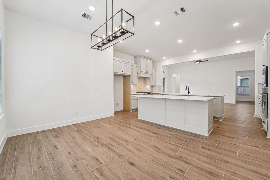 Spacious, unfurnished interior of a new home in Evergreen, Conroe (Image 25). Spacious, unfurnished interior of a new home in Evergreen, Conroe (Image 25).