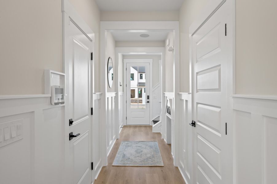 Spacious, unfurnished interior of a new home in Windward Townes, Goose Creek (Image 17).