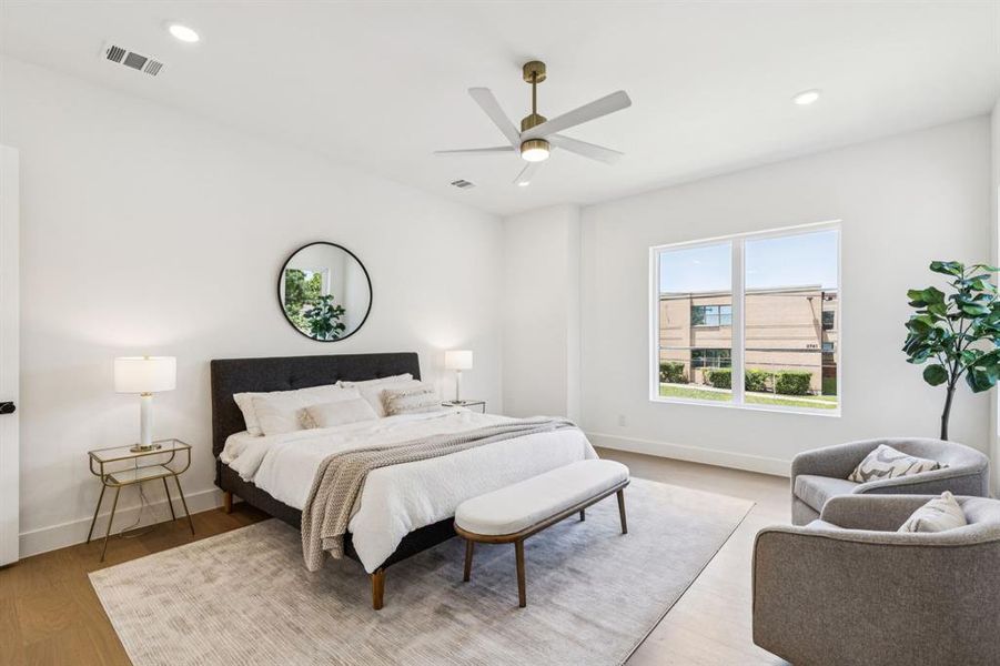 Furnished interior view inside a new home in , Dallas (Image 9).