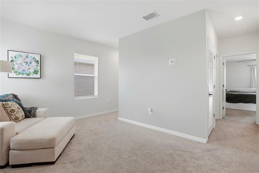 Furnished interior view inside a new home in , Wesley Chapel (Image 31).