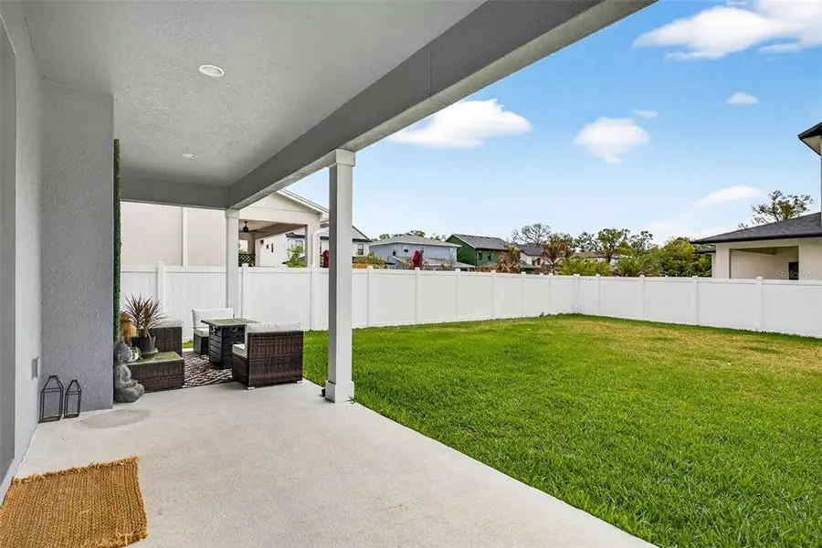 Exterior details and patio area of a home in Clearfield Crossings, Tampa (Image 4).