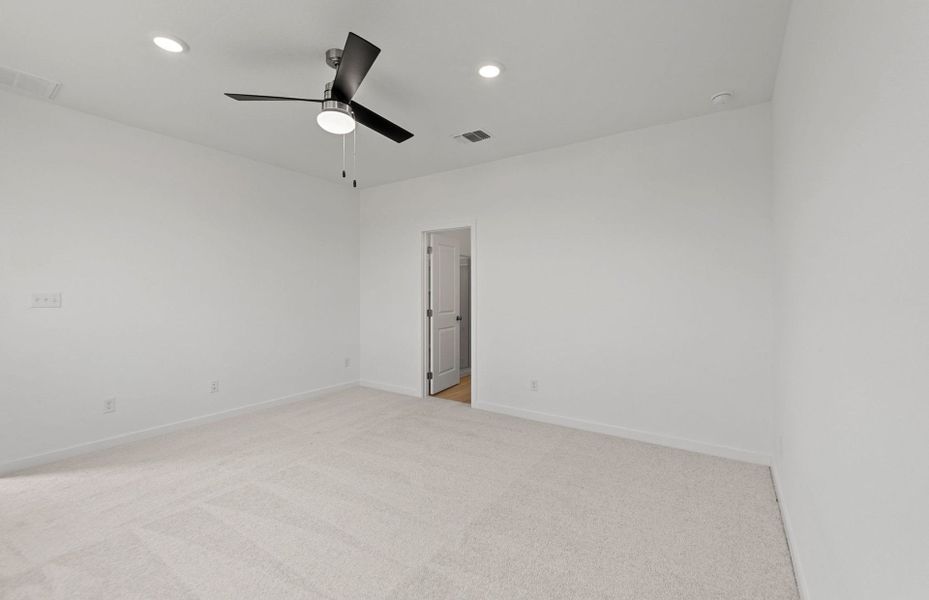 Spacious, unfurnished interior of a new home in Alto, San Marcos (Image 30).
