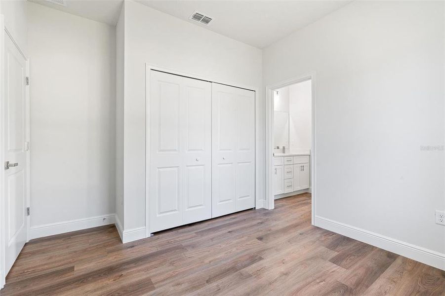 Image 40 of a home in .